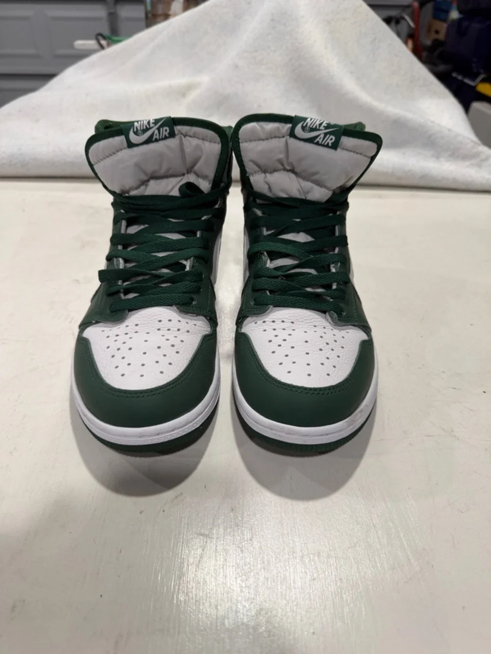 Nike Air Jordan 1 Mid White Green with Silver Swoosh - Picture 5 of 6